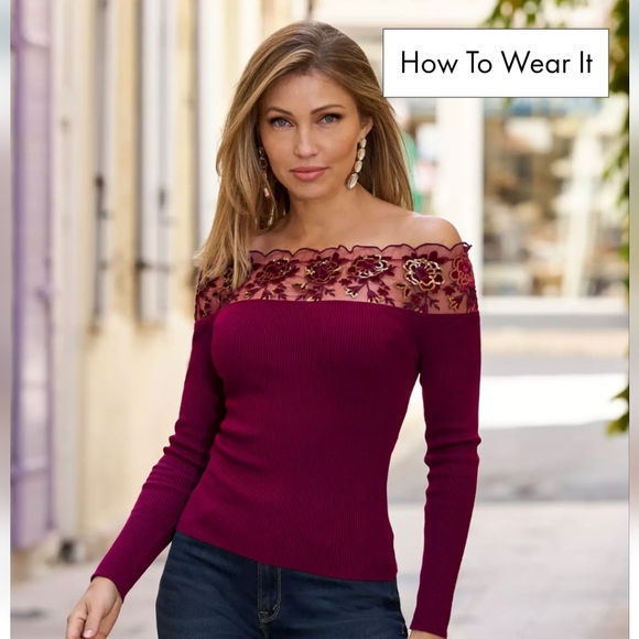 Boston Proper Women's lace/rhinestone embellished sweater size large true red - Picture 5 of 5